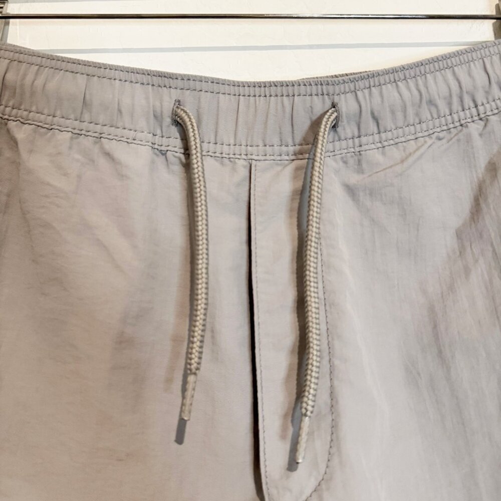 H&M Mens Gray‎ Shorts Size XL - Picture 3 of 8